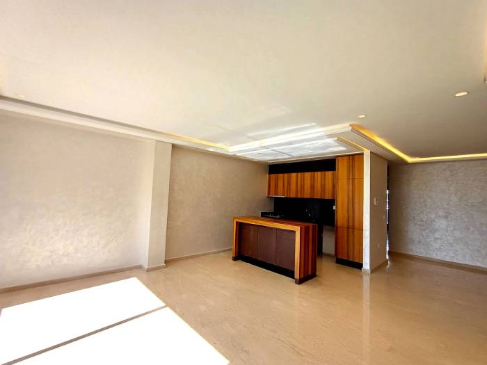 RÉSIDENCE MANANFA — 5