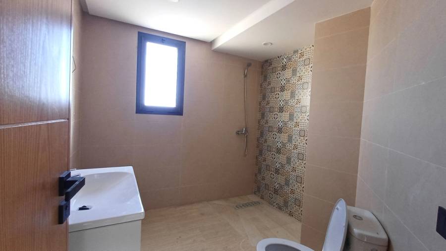 RIAD VICTORIA — 9