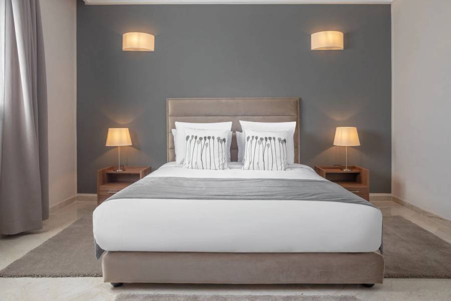 LE CONDOMINIUM — 15