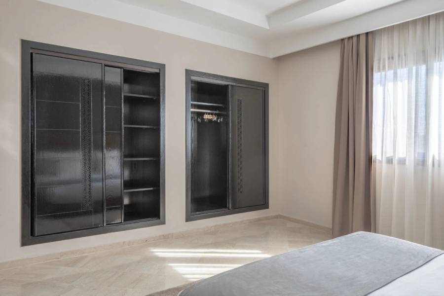 LE CONDOMINIUM — 16