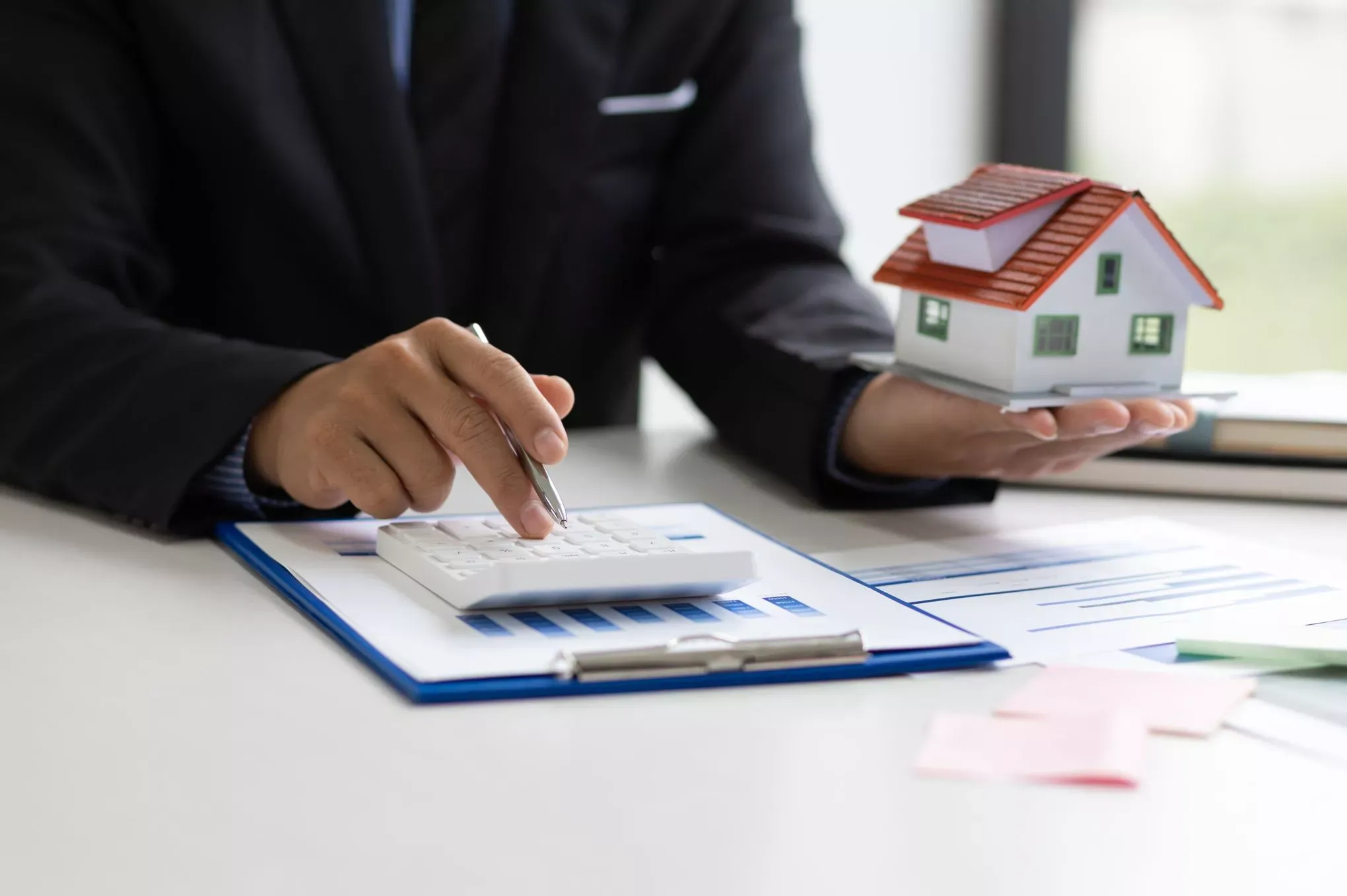 نسبة الضرائب العقارية في الإمارات