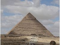 Pyramidvert830