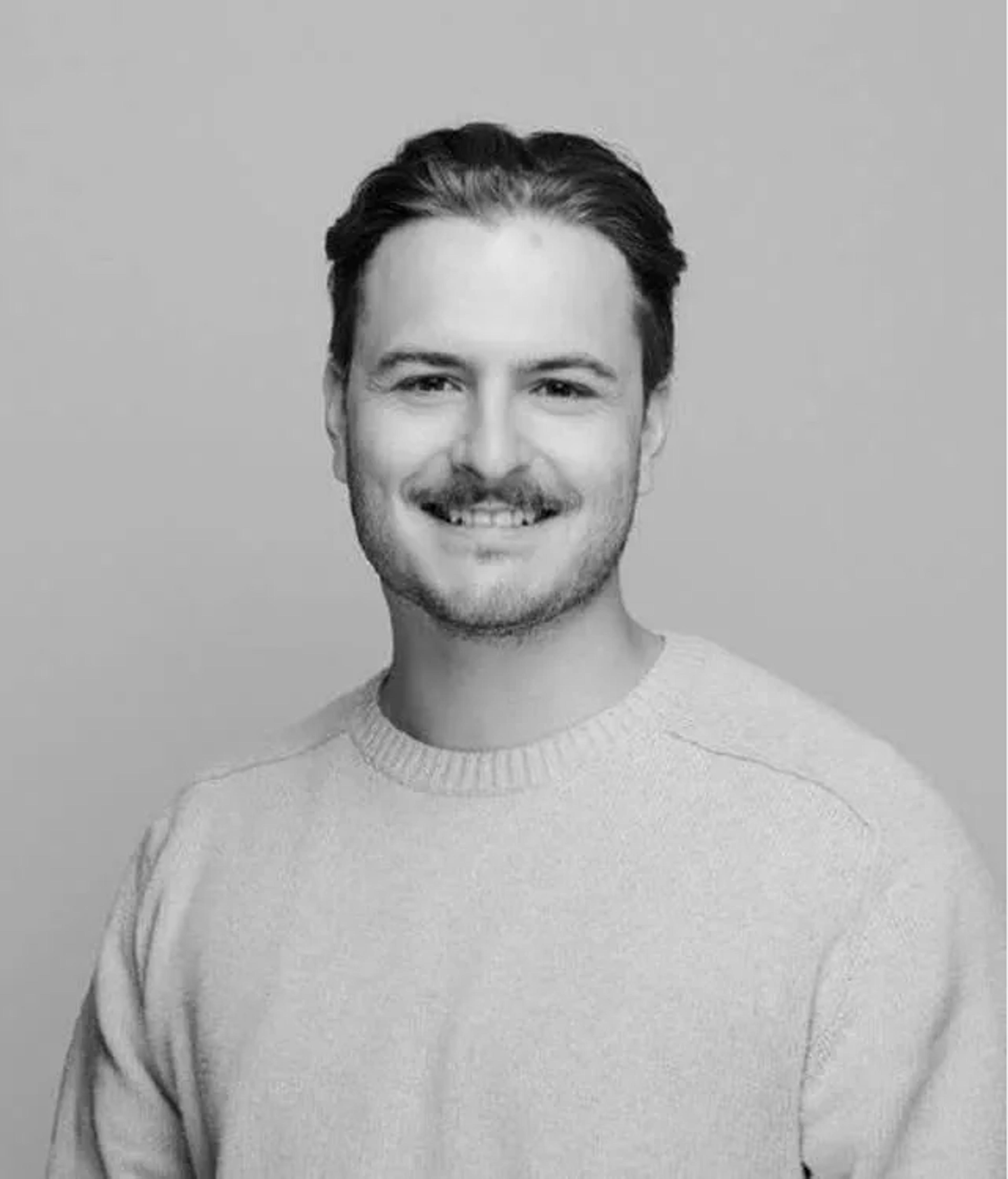 Portrait of Maxime Baron, Co-Founder and CEO of Hash Consulting.