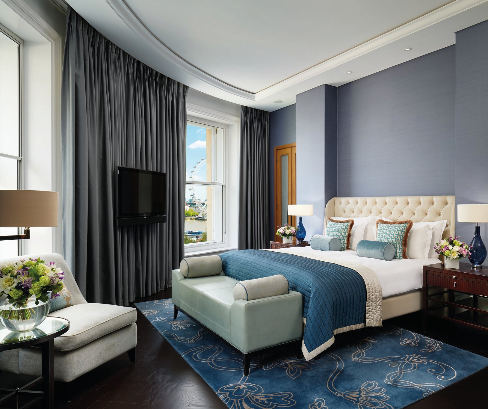 Corinthia suite with bespoke patterned wood floor