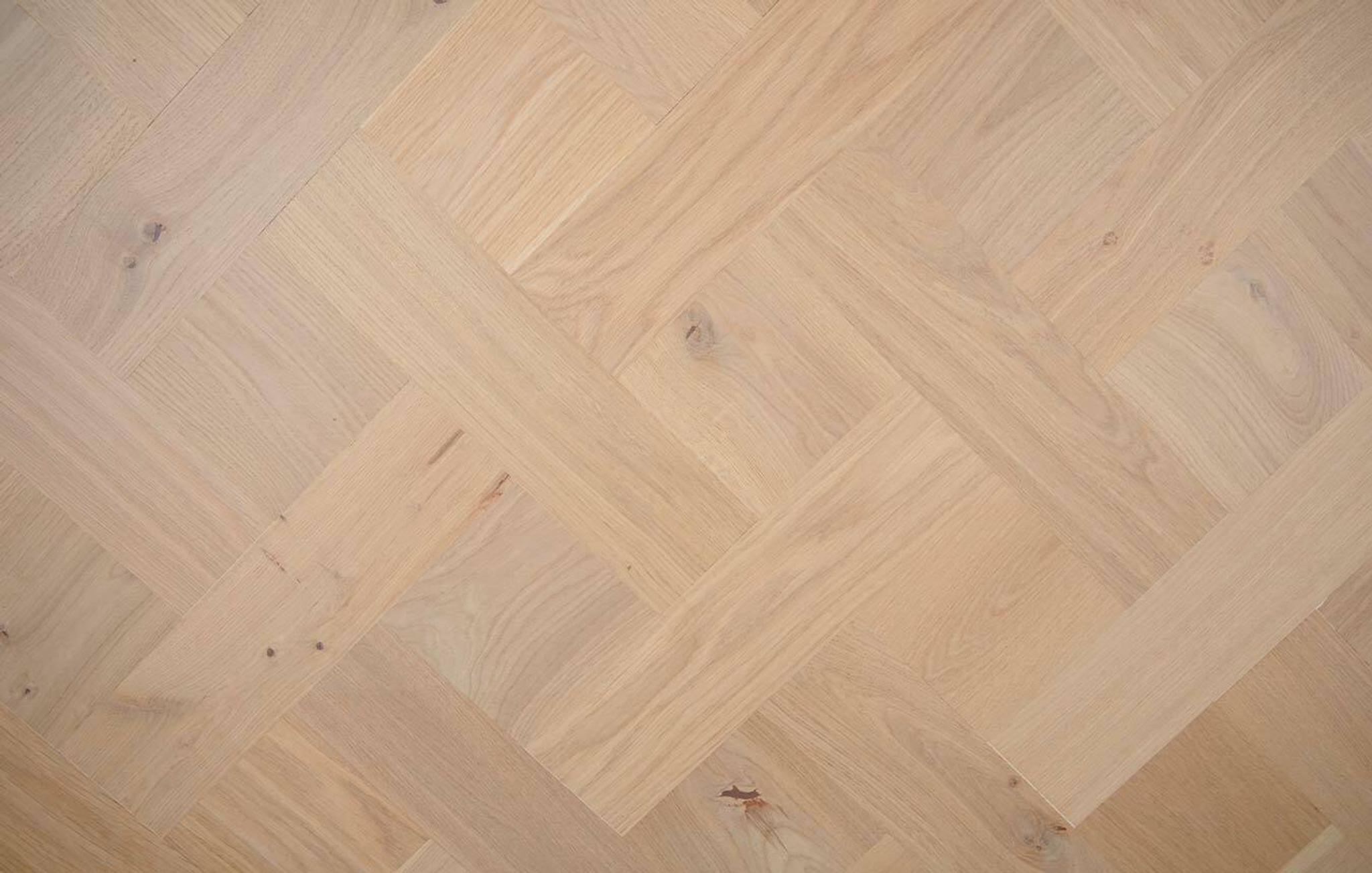 Selene_ContinuousVersailles_PARQ015_Detail