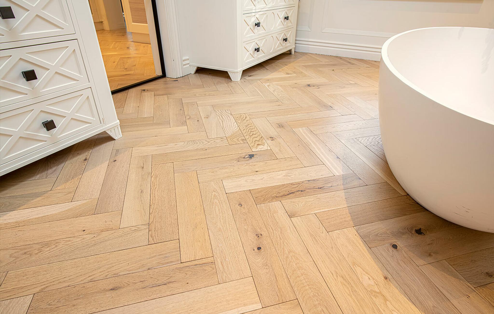 Otis_Herringbone_ART24BL_Roomshot