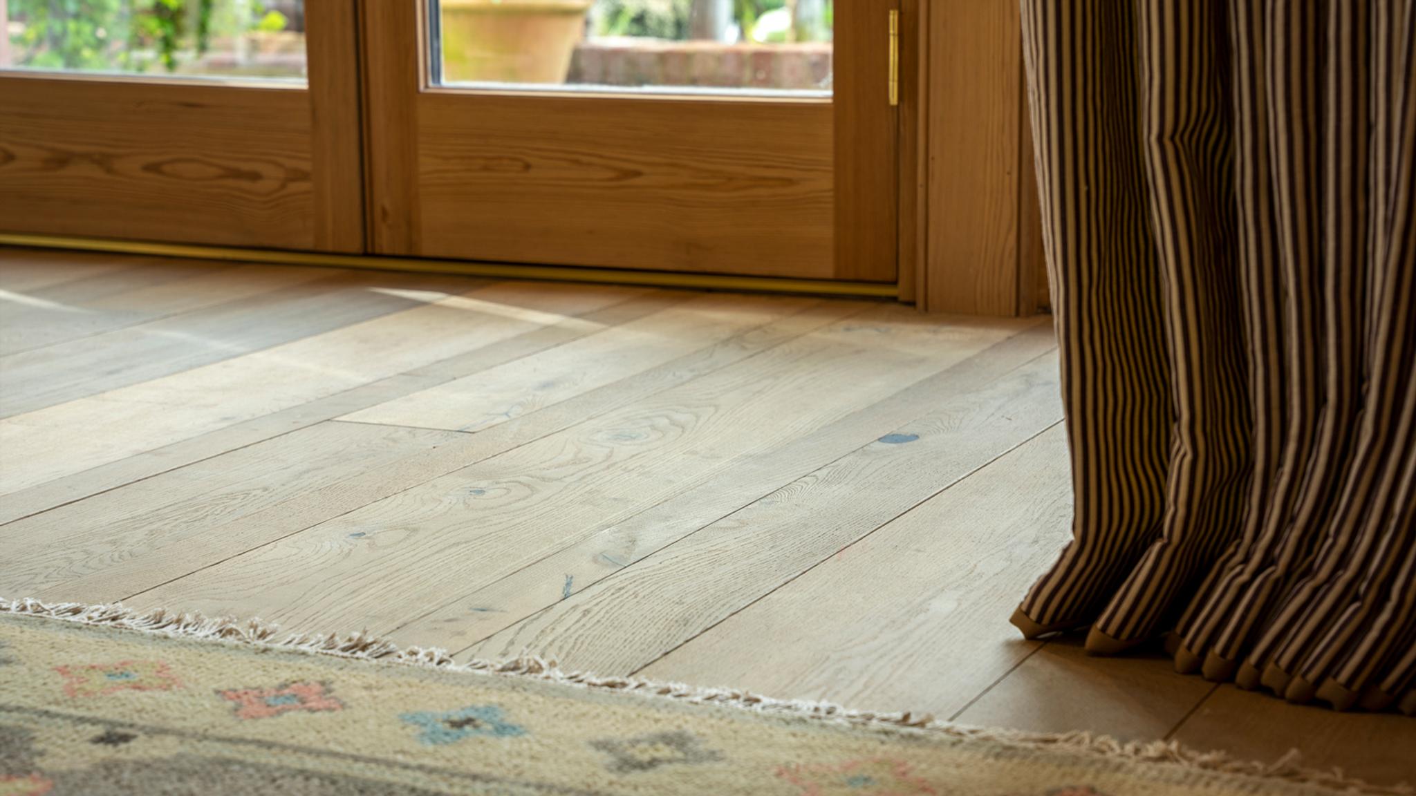 Baslow_RandomWidthPlank_PDQ024_Roomshot