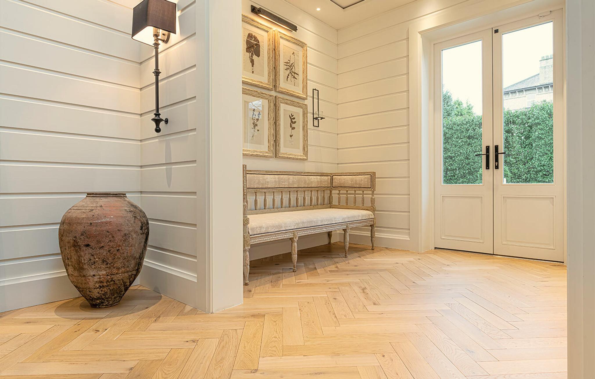 Otis_Herringbone_ART24BL_Roomshot