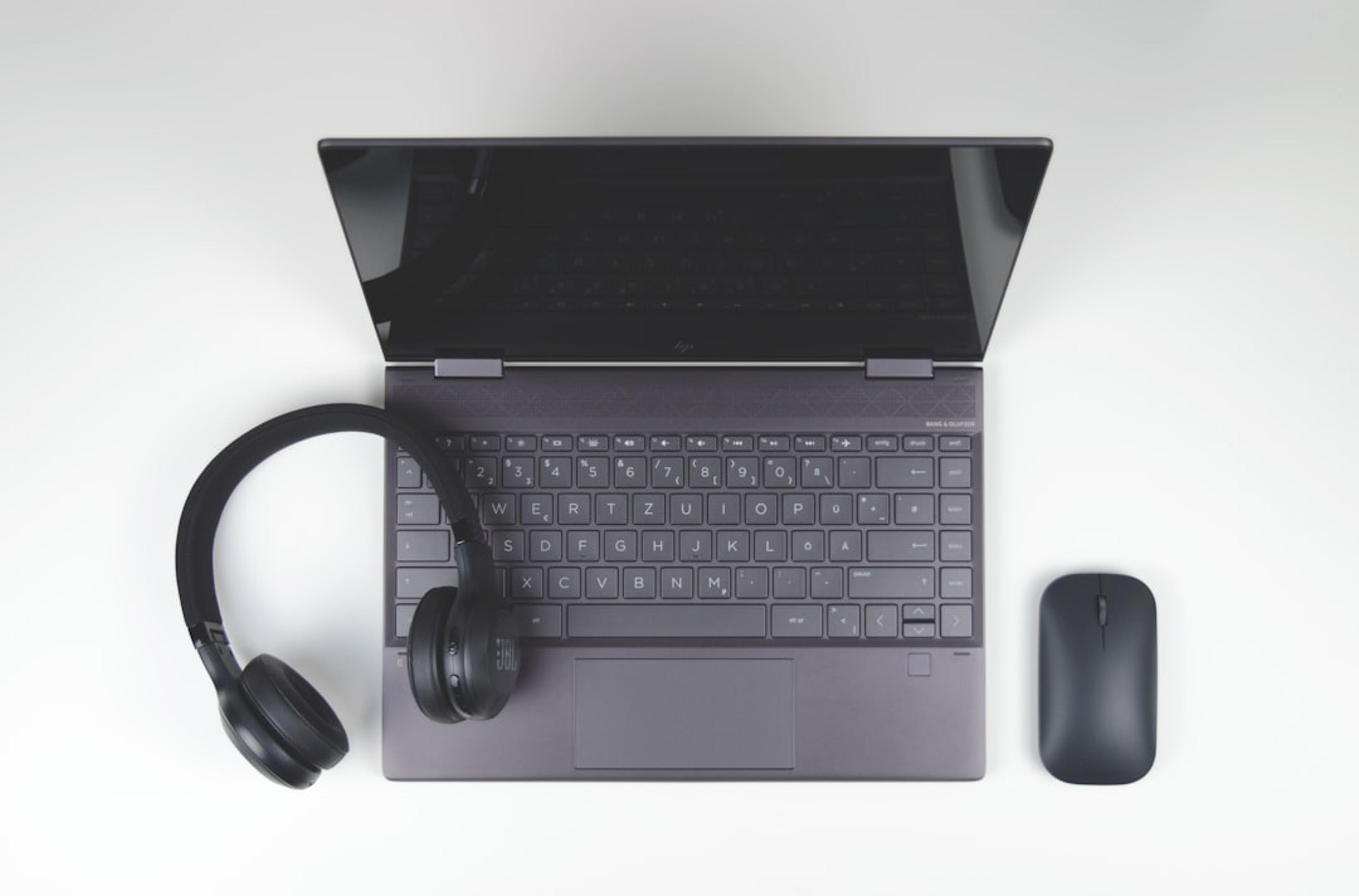 HP Envy x360 Ultrabook - JBL Bluetooth Headphones - Microsoft Designer Bluetooth Mouse