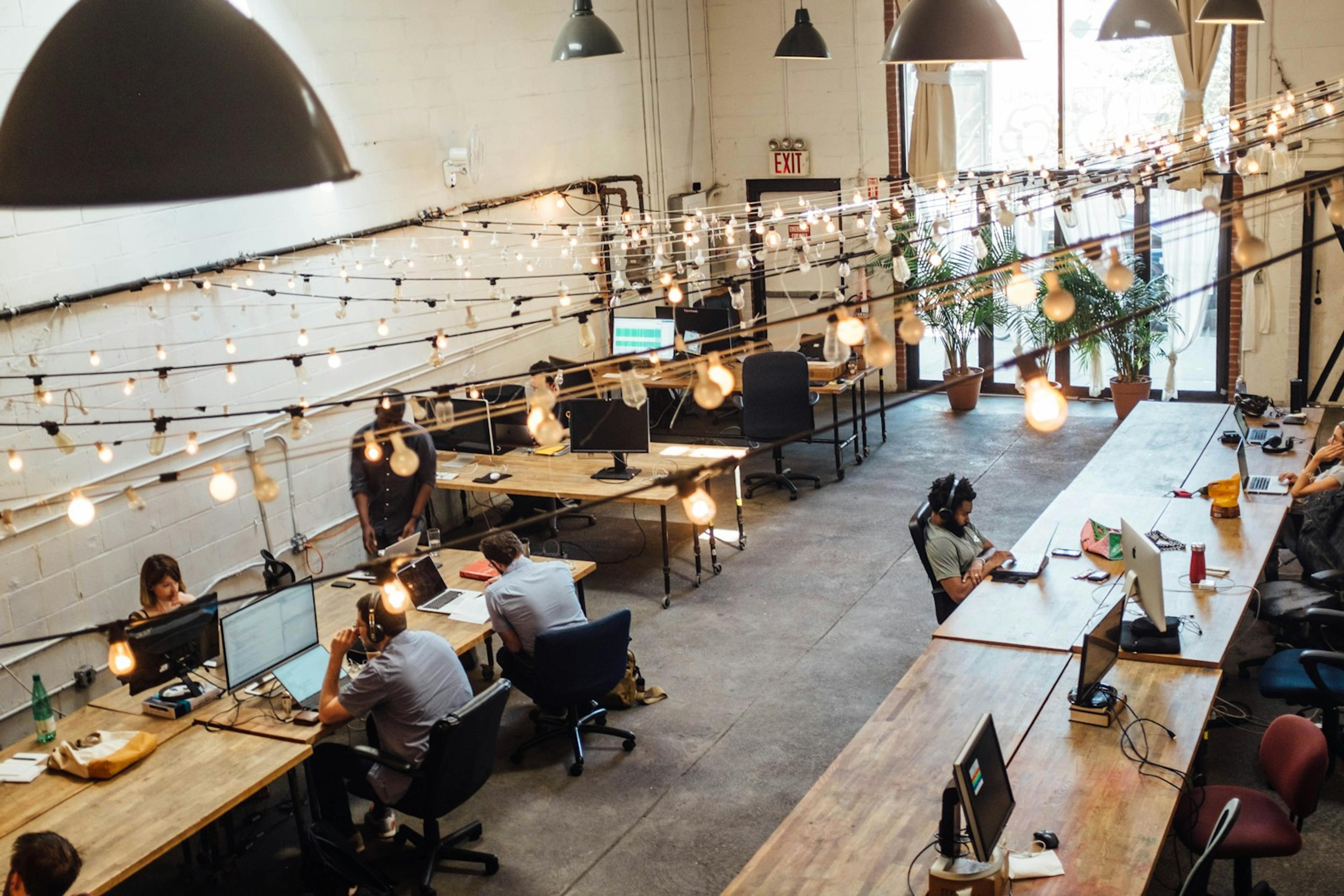 Hot Desking Phone System: A Secure Setup for Hybrid Teams