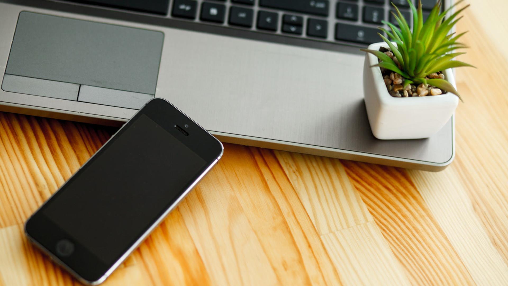 BYOD Softphone Policy: How to Let Employees Use Personal Devices Securely
