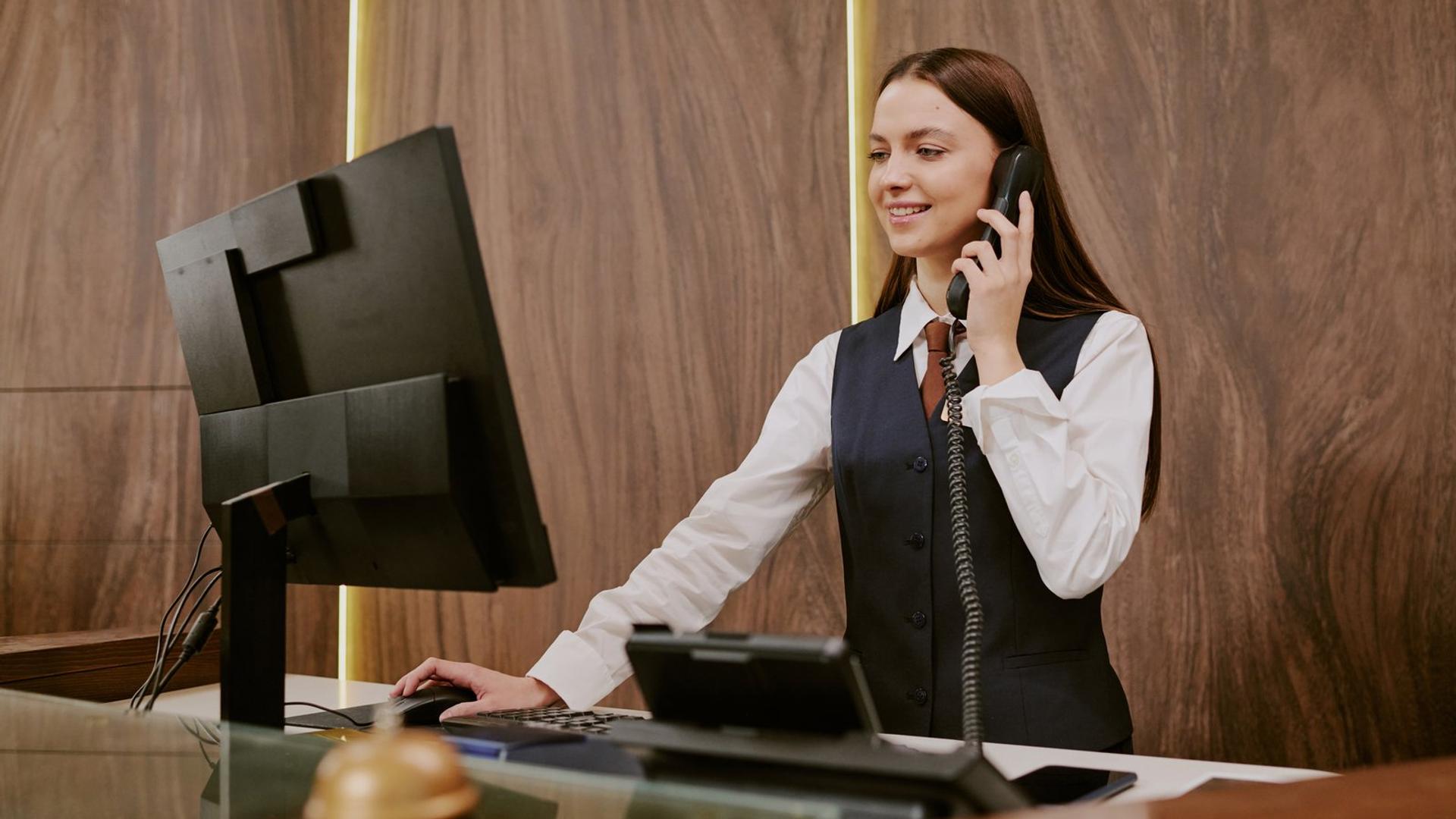 Business Phone Number Types: Local, 03, 0800 or Toll-Free?