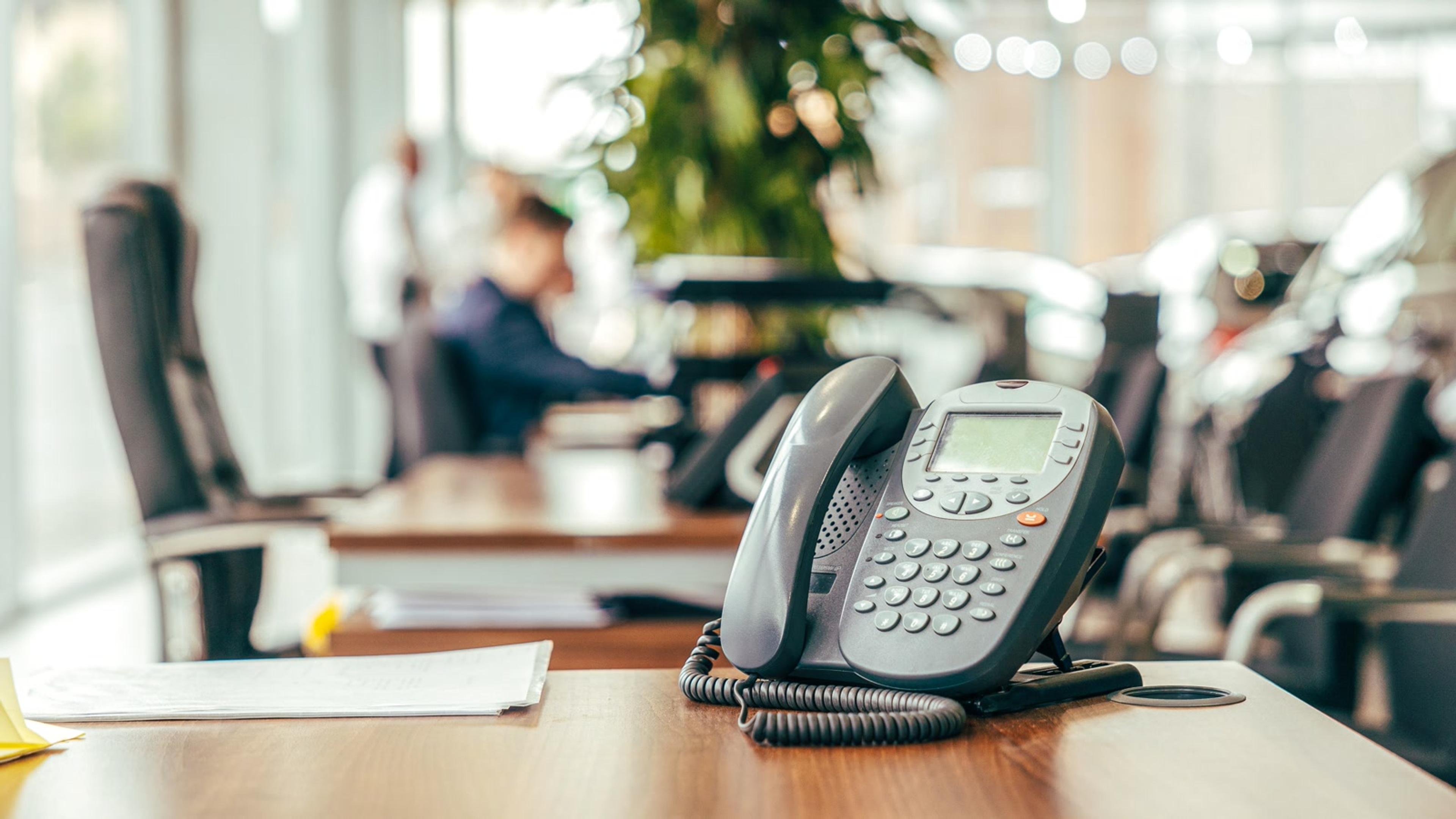 Migrate From On-Premise PBX to Hosted PBX Without Disruption