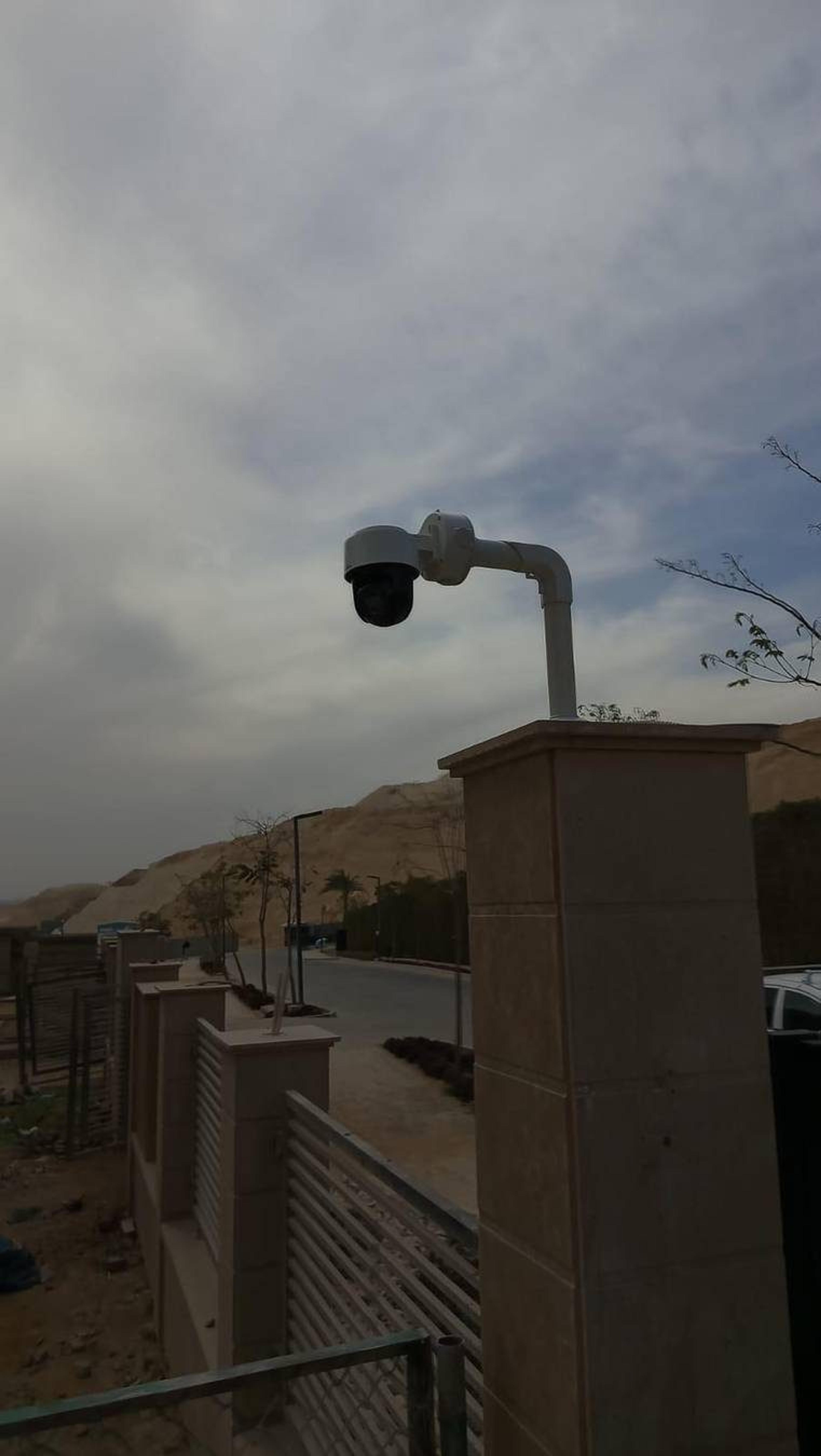 Gate-line PTZ camera