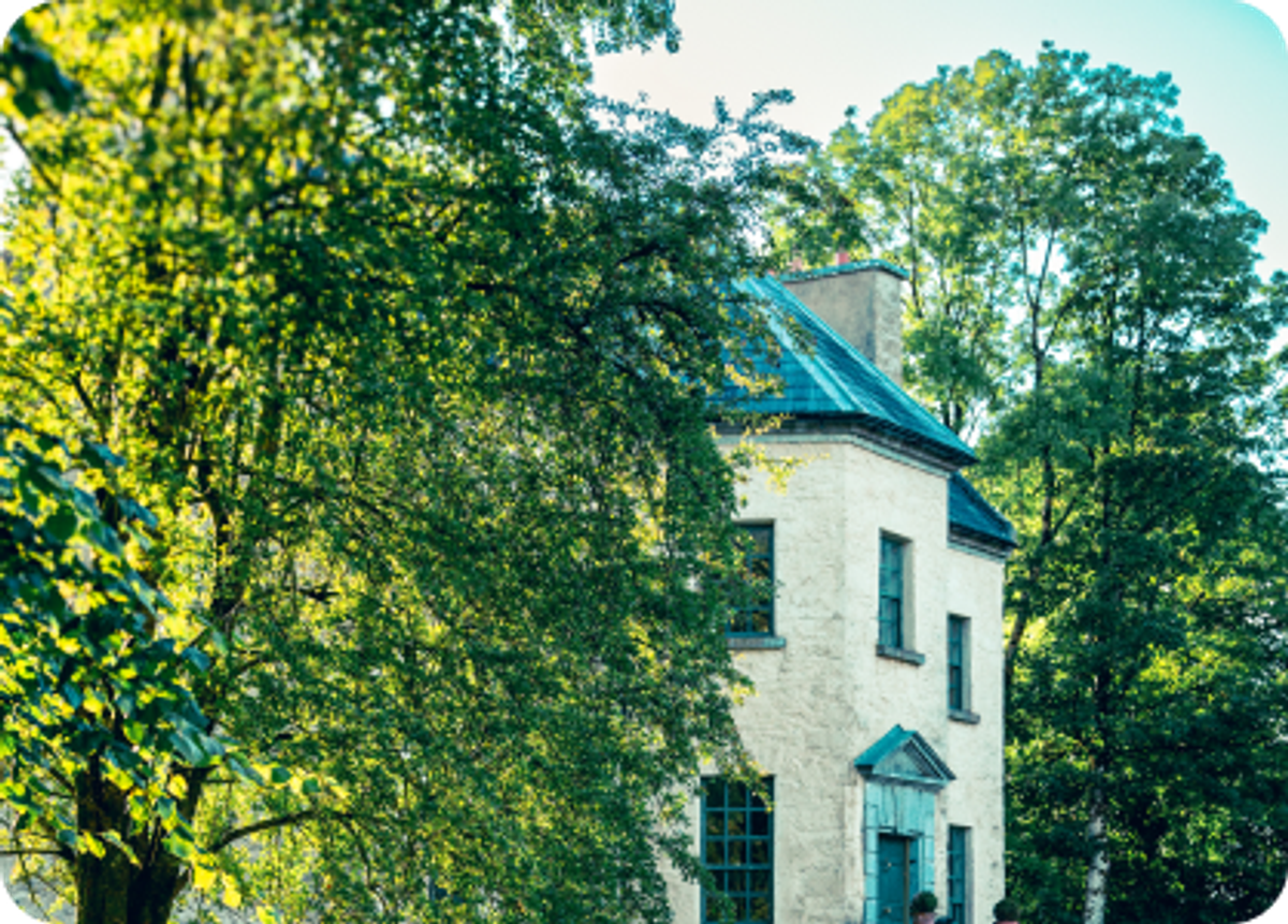 Contact Ballinderry Park