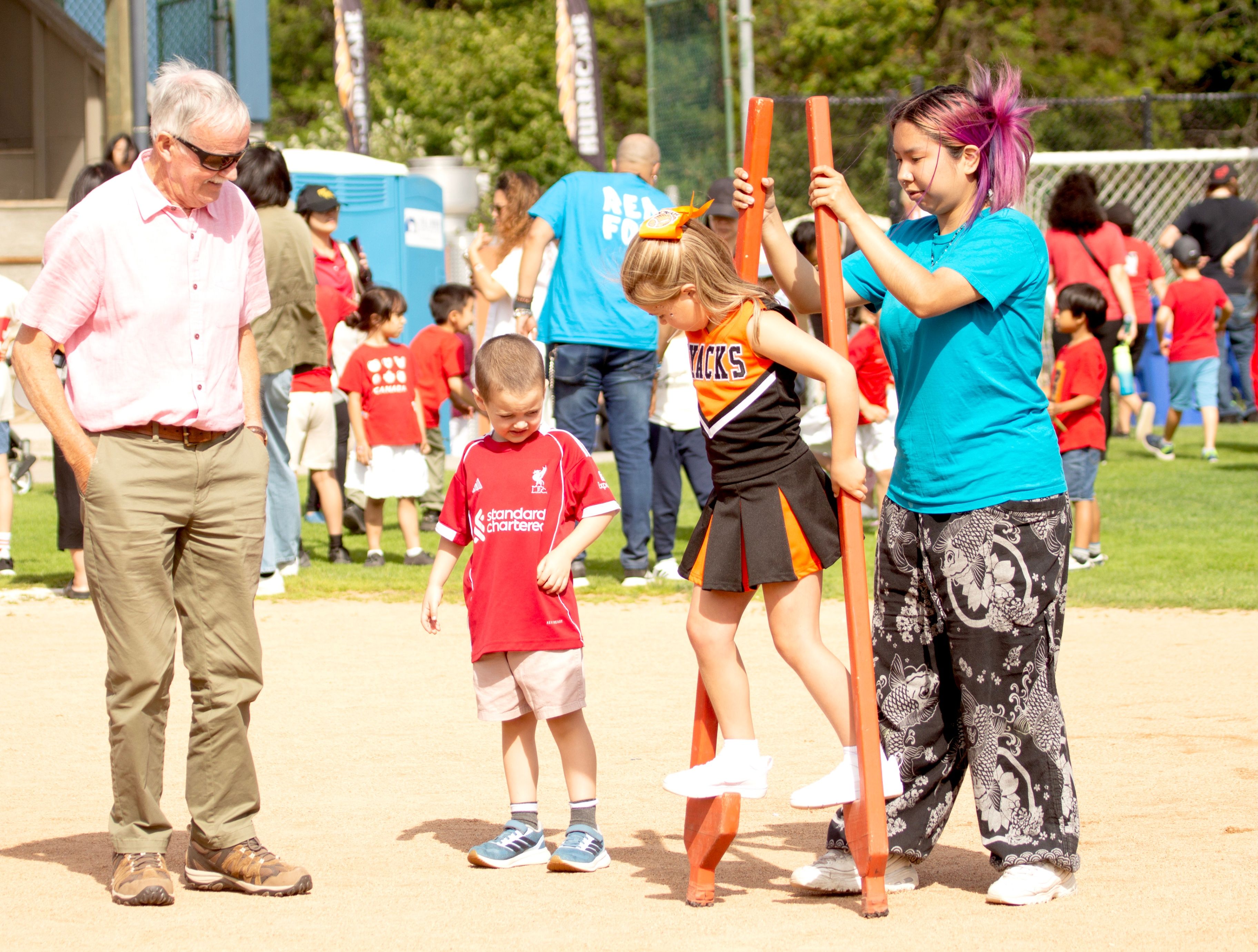 Red Fox Drum & Dance Group and Youth Leadership programs