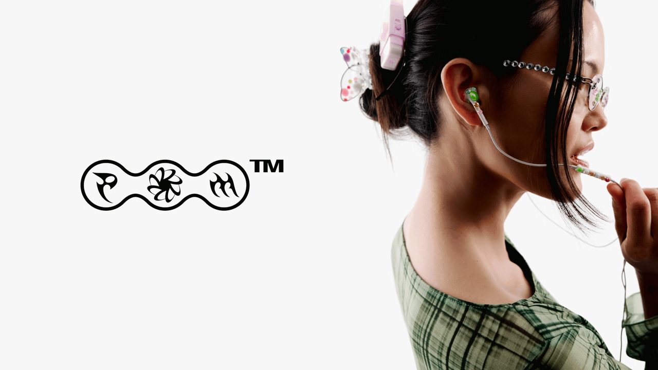A woman in profile with a green wired earbud beside the PORTO MORTO mark