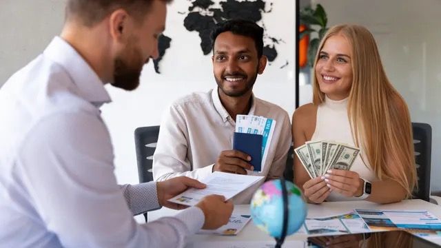 Secured debt investment with target repayment