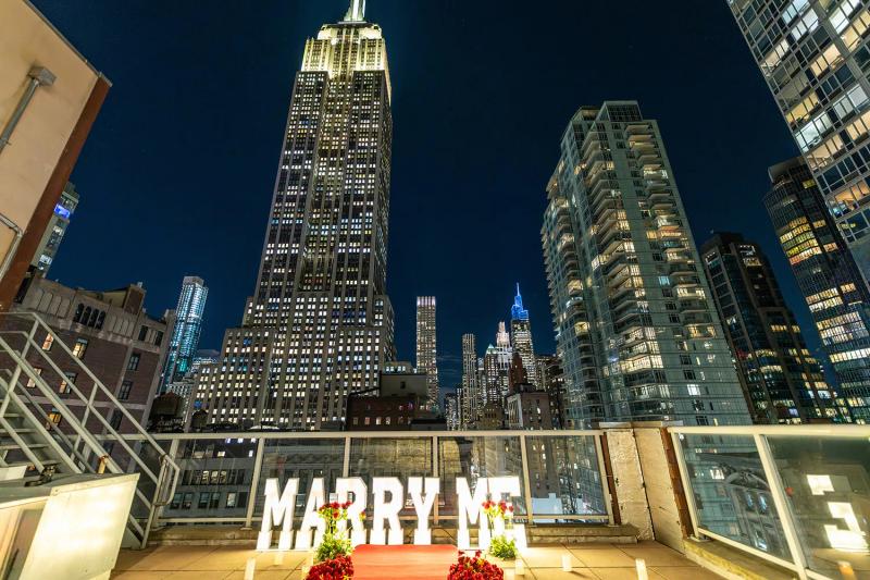Rooftop Proposal, New York