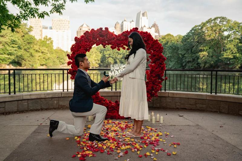 Rose Heart Proposal Over Lake Clara Meer – surprise proposal at Piedmont Park, Atlanta