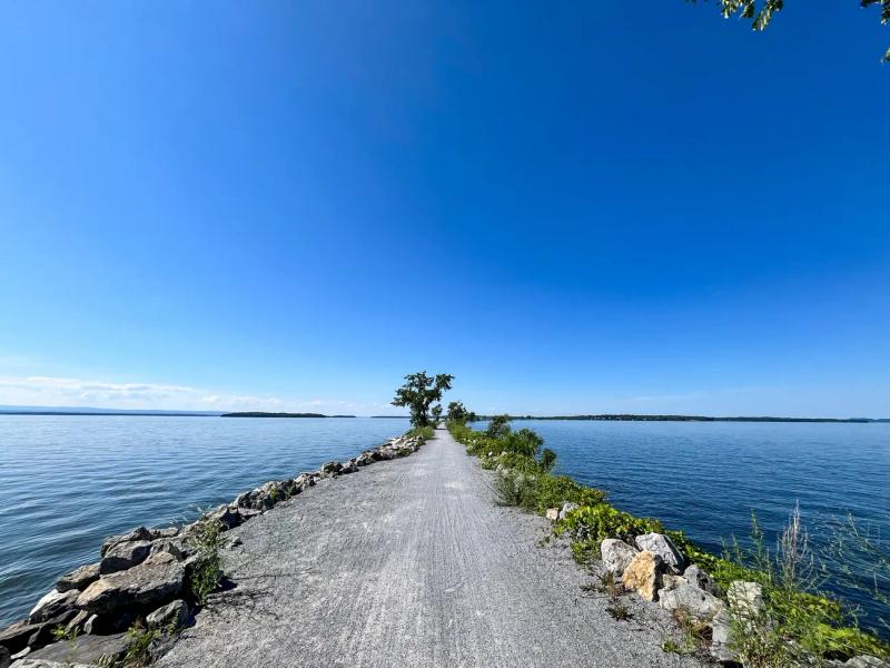 Colchester Causeway (Island Line Trail), Burlington