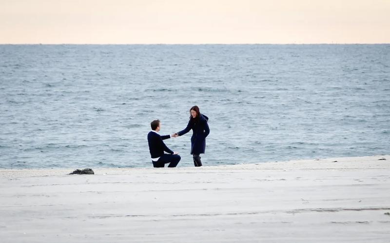 Autumn Beach Proposal in Southampton – surprise proposal at Southampton, The Hamptons, Long Island