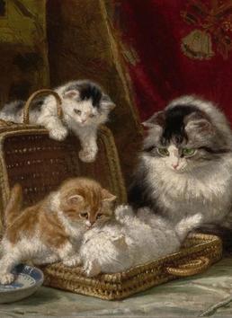 Een schilderij van vier katten die rond een omgevallen mand zitten.