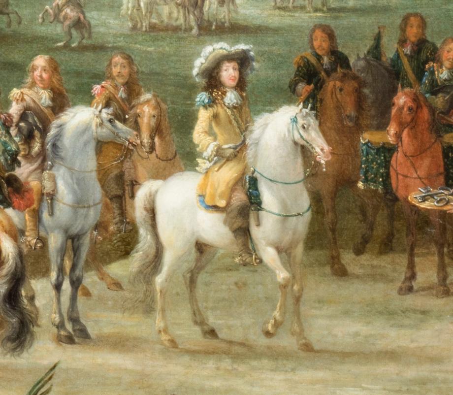 Centraal zit een man op een witte paard, omringd door andere rijk geklede mannen op een paard.