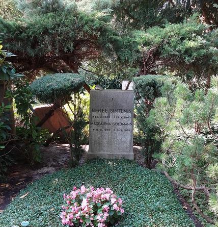 Gravestone of Renée Sintenis and Magdalena Goldmann