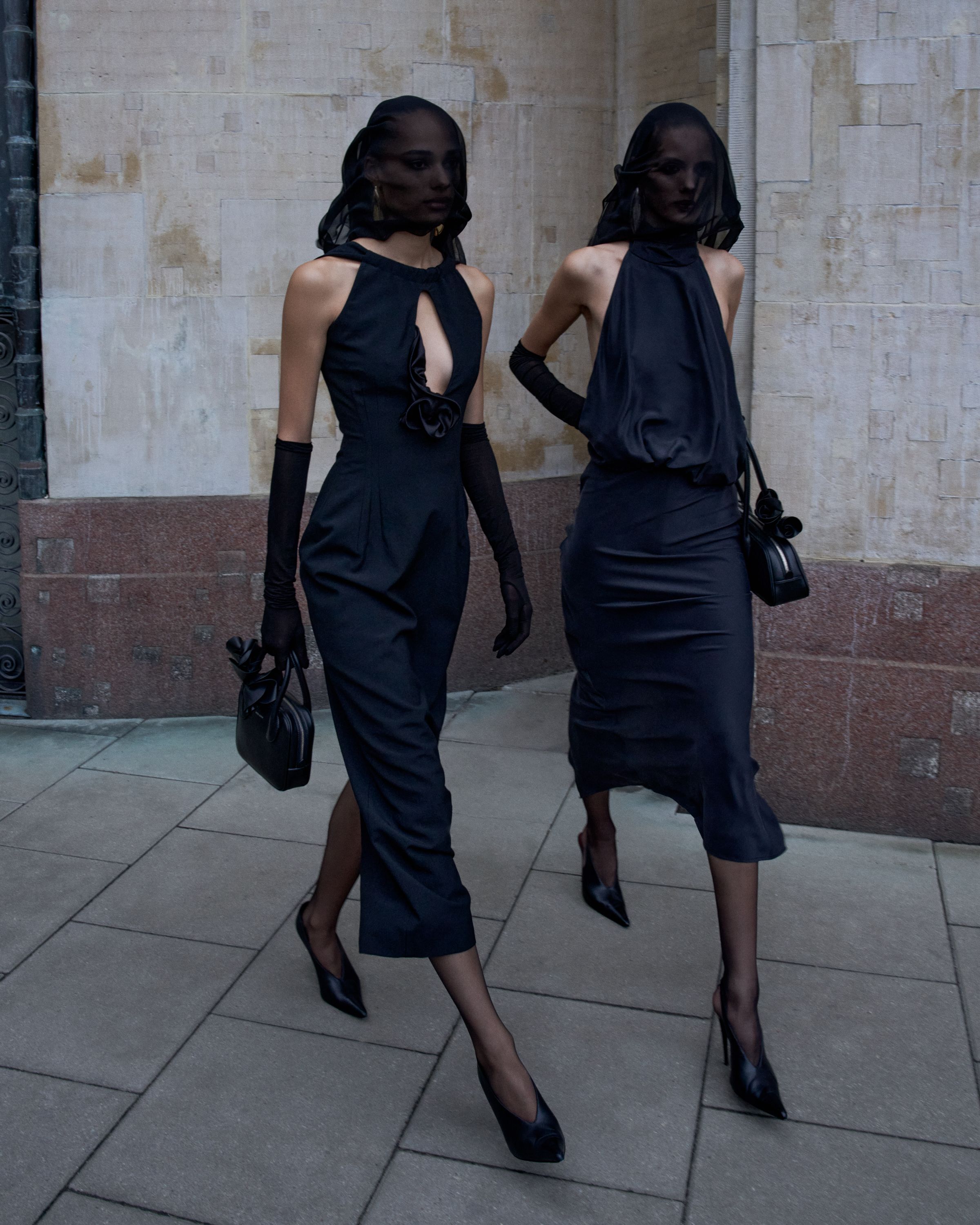 ワンピース MAGDA BUTRYM SS25 '30' dress (289525 BLACK) Spring-Summer 2025 : Gossamer