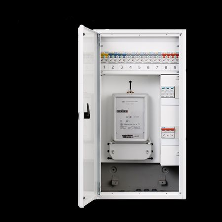 Valgt – Oppgradering av sikringsskapet, ferdig montert