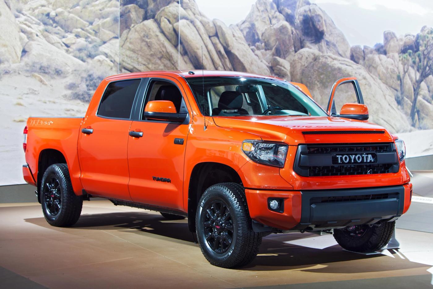 Toyota Tundra cover