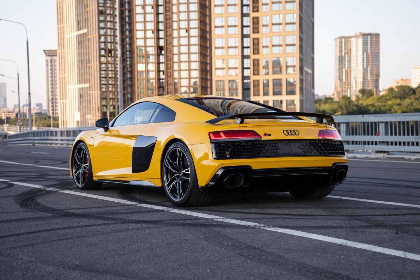Audi R8