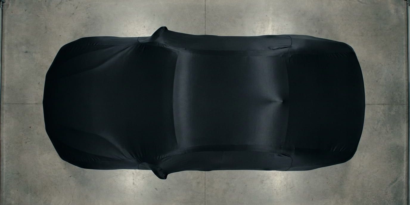 Satin · indoor (garage)