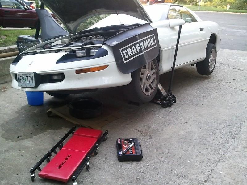 A car that has been involved in a accident Description automatically generated with medium confidence