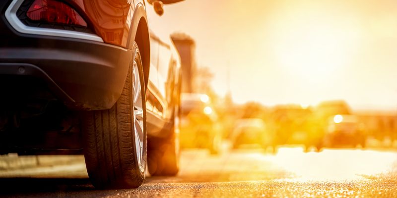sunset-city-summer-on-highway-cars