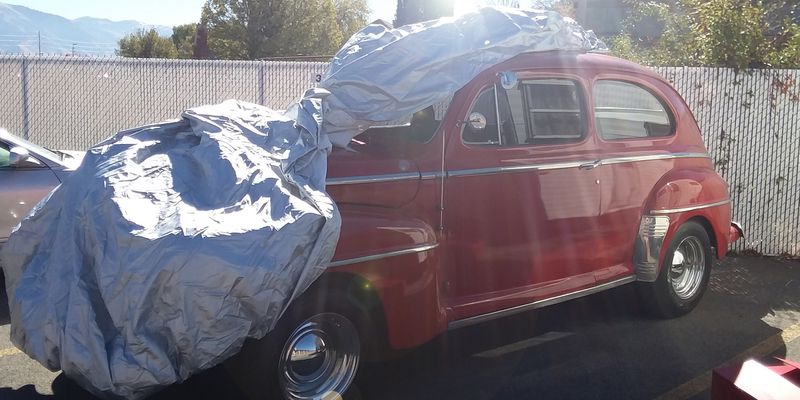 1947 Ford Sedan in Extreme Sun