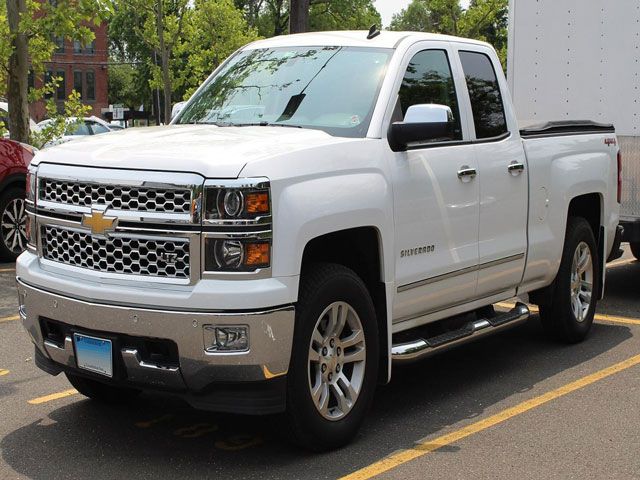white chevrolet pickup