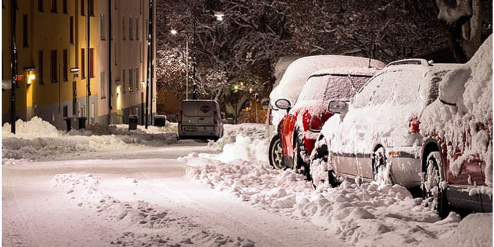 How to Protect your Car from Snow without a Garage