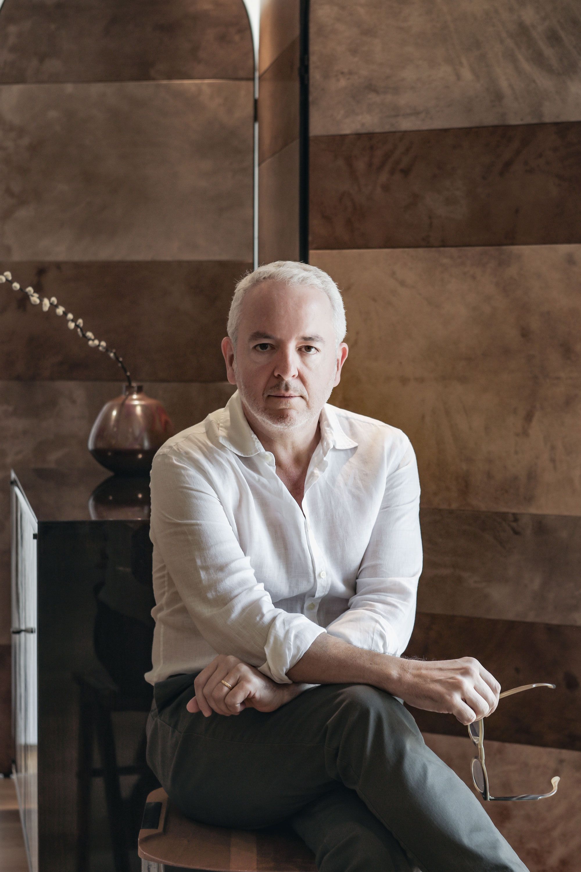 RoomDresser – Alexander Lamont