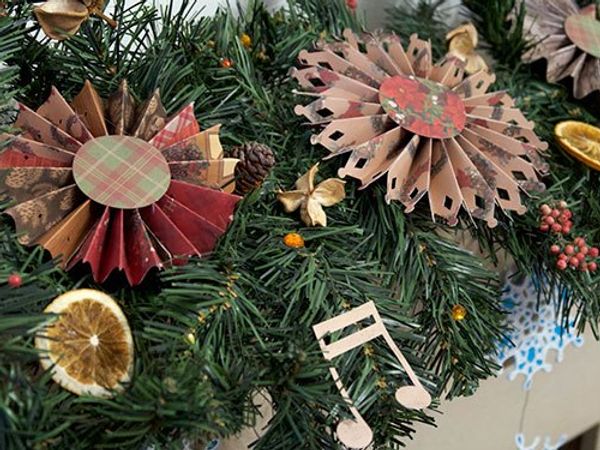 15 Christmas & New Year Crafts To Make With Your Cricut Or Silhouette