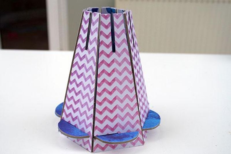 slot the support sides into each flair