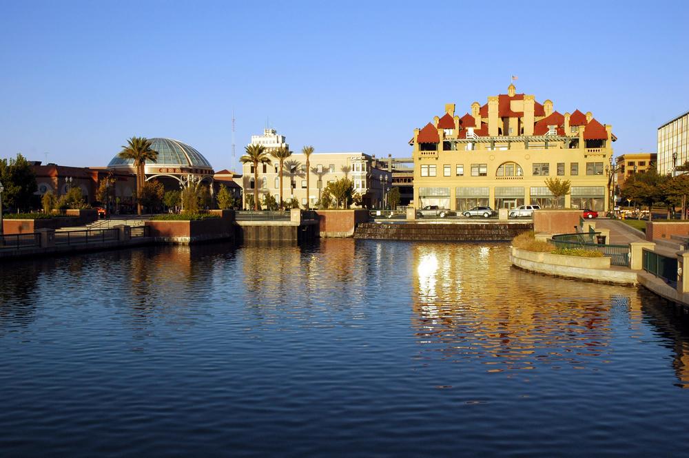 Image of Stockton-Lodi, CA beside the waterway.