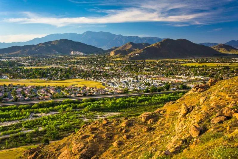 View of Riverside, California from hillside highlighting the region’s widening Millennial renter wage gap.