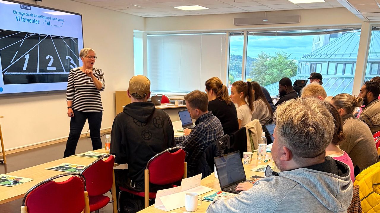 50 baseledere i Aktivitetsskolen (AKS) var nylig samlet i et nytt kompetanseutviklingsløp der Fagskolen Oslo er inne som kompetansepartner. Foto: Gina Hande Nordby