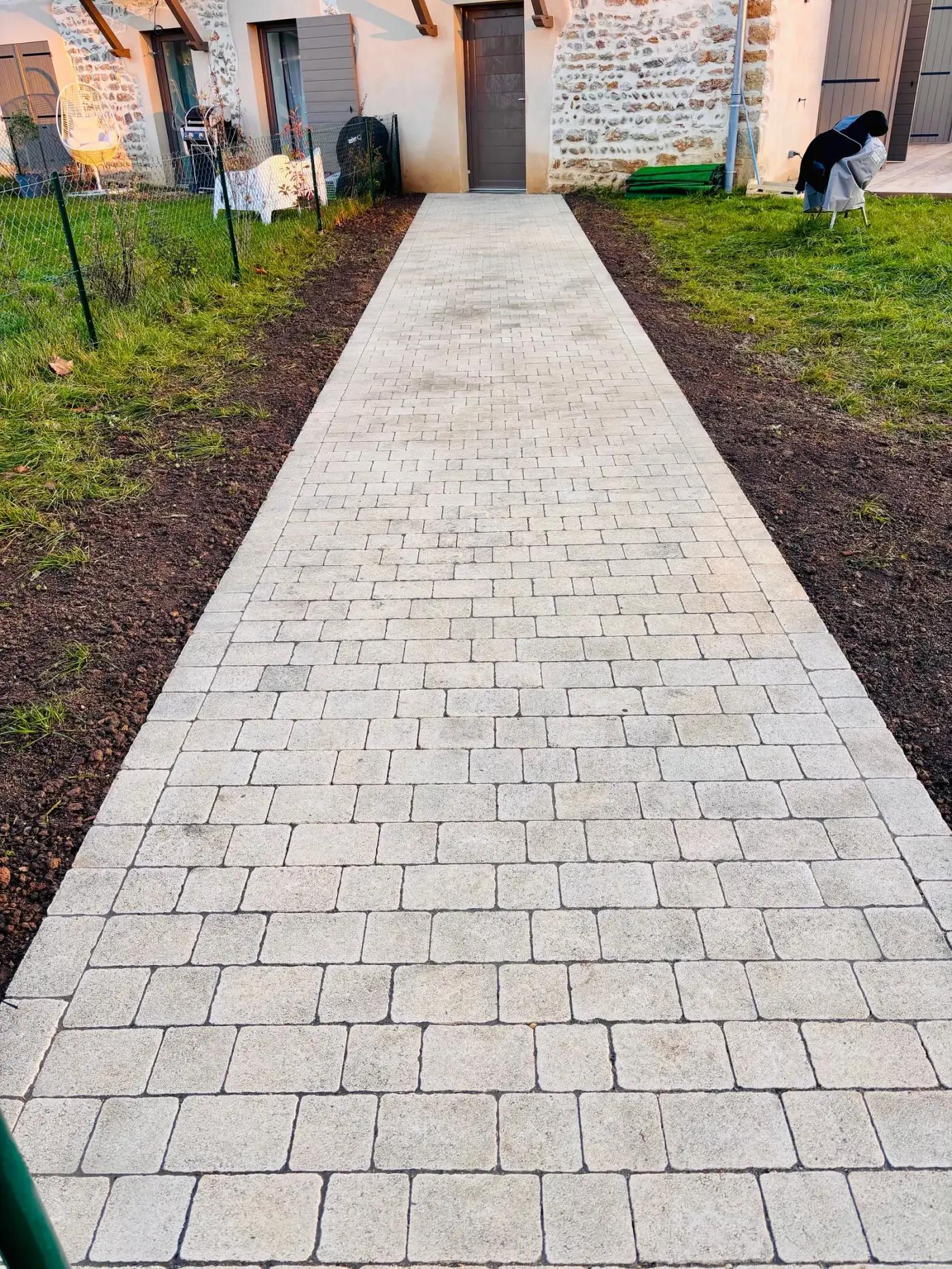 Après — allée pavés Dardilly