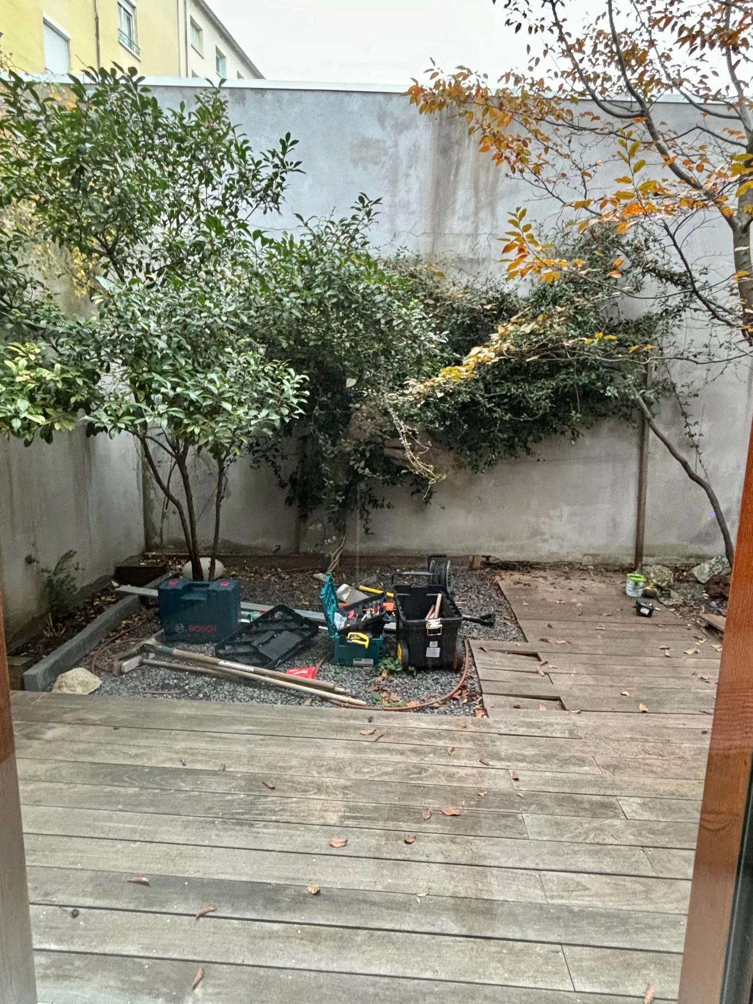 Avant — patio Lyon 3