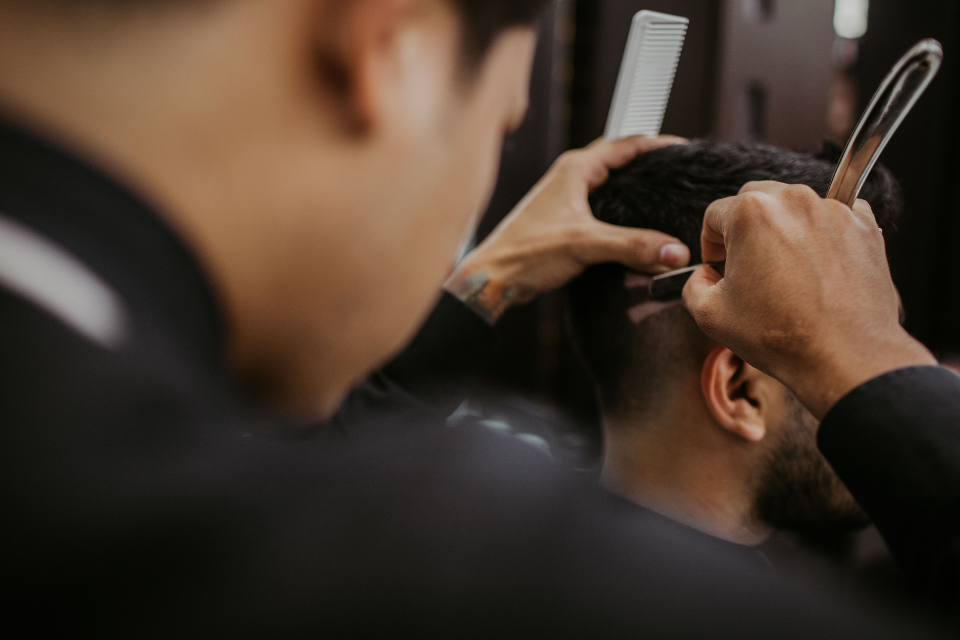 5 maneras en que los barberos pueden crear una mejor experiencia para el cliente