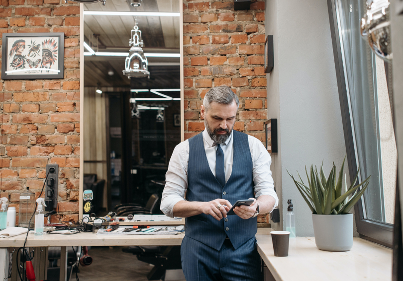 Top Ways Barbers Waste Time (and Cost Themselves Money) When Not Cutting Hair