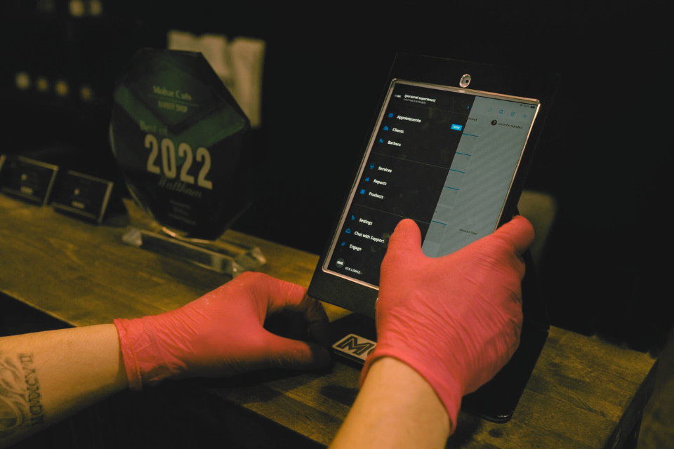 The True Cost of “Cash Is King” Mentality for Barbers